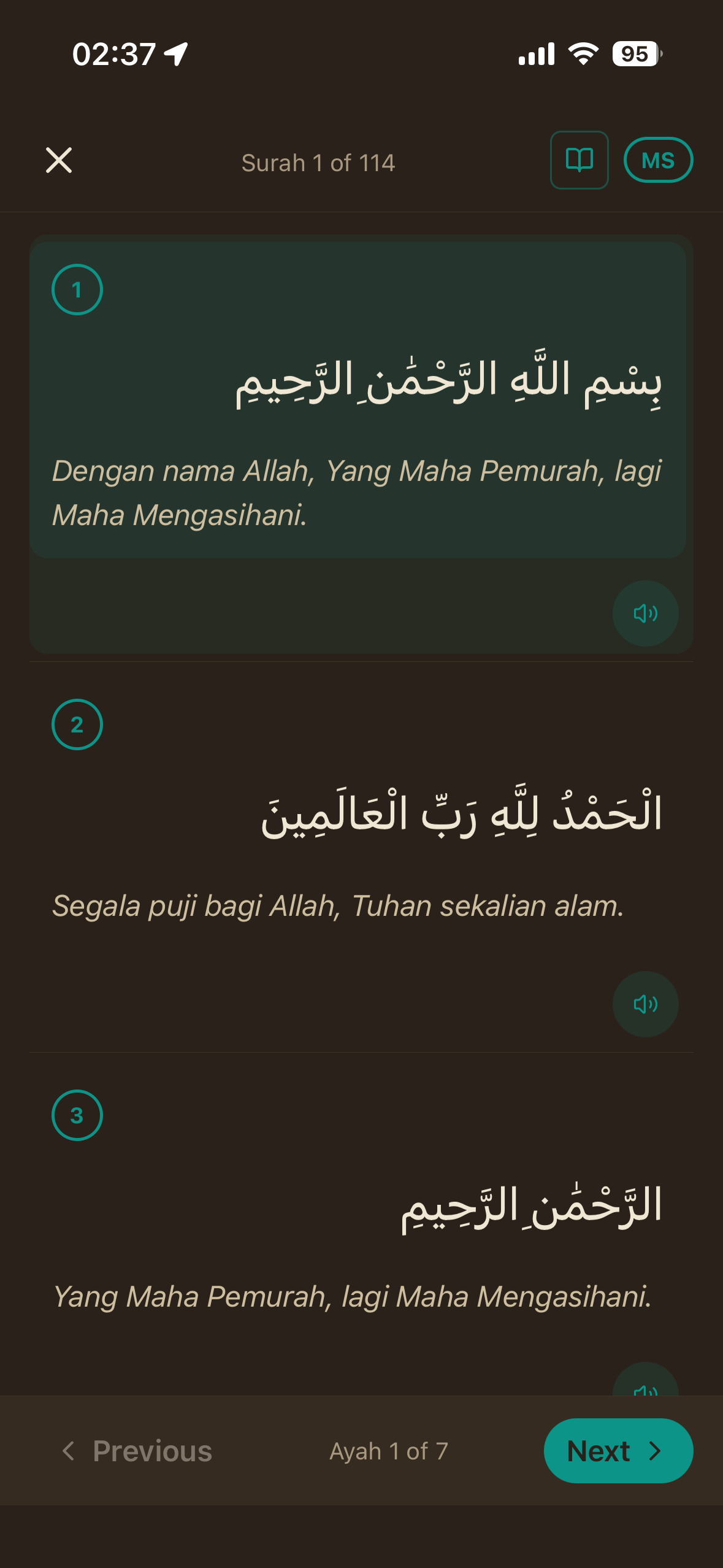Quran Reading Mode — Al-Fatihah Surah 1, verse-by-verse Arabic with Malay translation and per-ayah audio button, dark forest theme